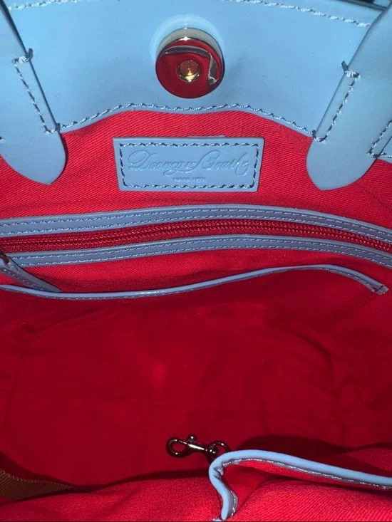 Dooney & Bourke bag used once! - Picture 6 of 6